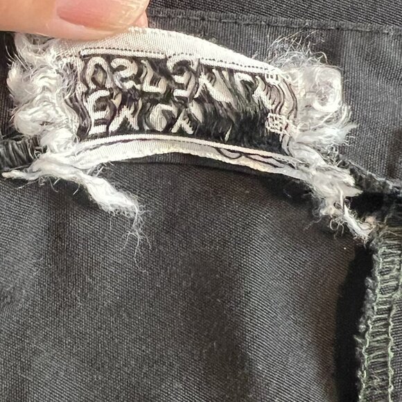 Emily Just Emily 1960s Wrap Skirt Black Red Appliqued Flowers Size Small Vtg - Picture 13 of 13